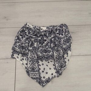 Elegant Black and White Patterned Women's Tunic